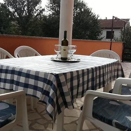 Apartment With Parking Space Valbandon, Fazana - 24921 Valbandon